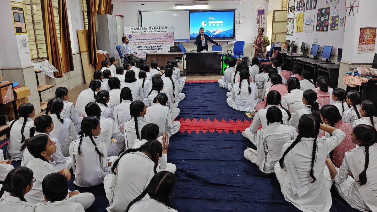 DietBhola's tweet photo. #Activity -  Awareness regarding Prevention of Sexual Harassment against Children 
#Volunteer: chanchal ji and team 
Students impacted - 245
#Vidyanjali Incharge: Ms. Anuradha 
School: CM Shri School, MS Park, Shahdara, Delhi 
@VidyanjaliDelhi
@vidyanjali_edu
@cmshri_mspark https://t.co/fMuslcKS2b