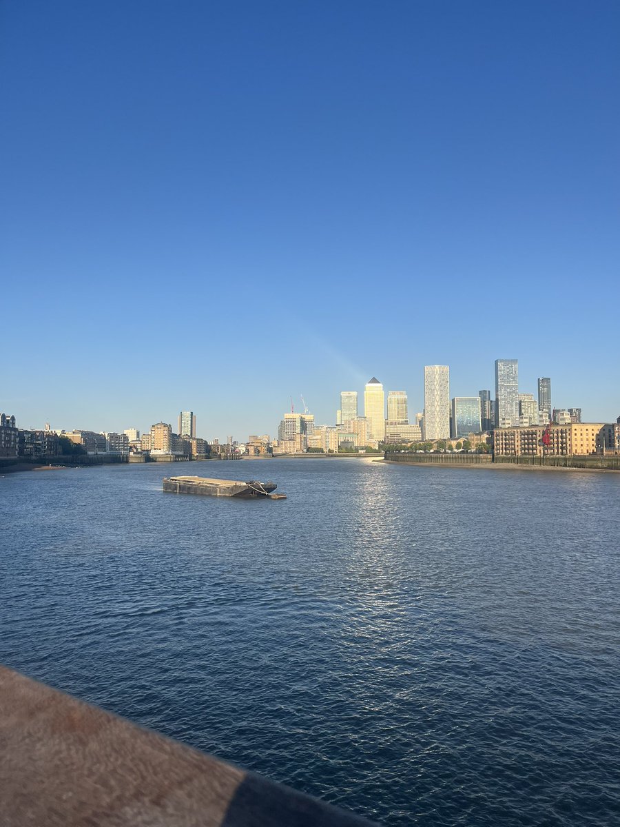 xsamxb1's tweet photo. Sometimes all you need to be is by the water and go for a walk https://t.co/28GSHrrTvt