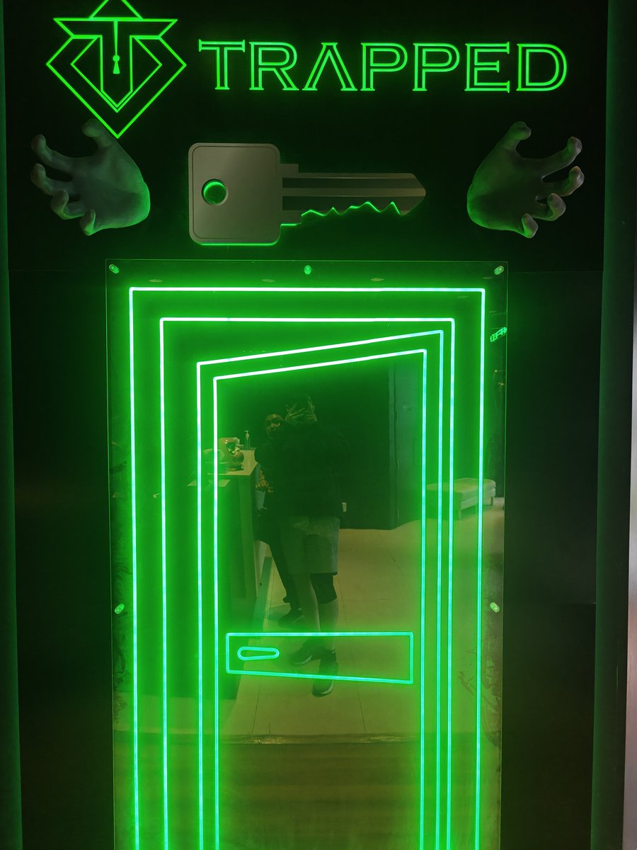 _jasperwong's tweet photo. @TrappedCanada #escaperoom https://t.co/EW4HUM6lCV