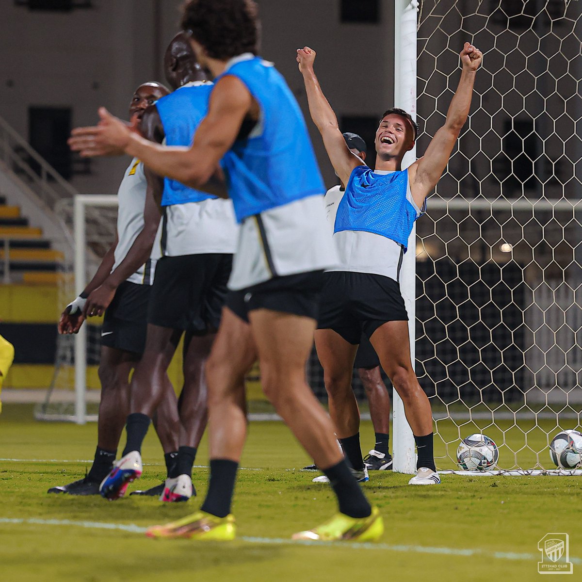 ittihad's tweet photo. نلقـاكم غـدًا 🤝🏟️ https://t.co/1AjY8GpBpd