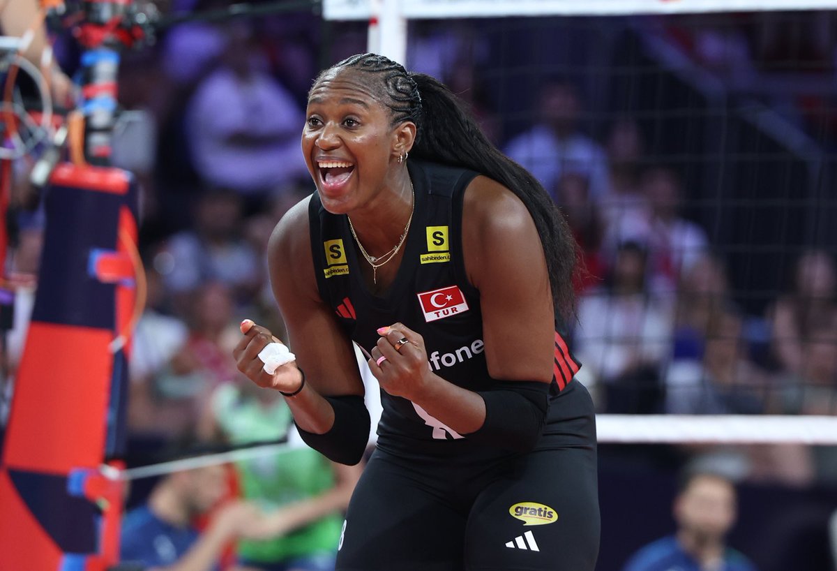 FBvoleybol's tweet photo. #FileninSultanları 🧿🇹🇷 https://t.co/J7QlQGzWEs