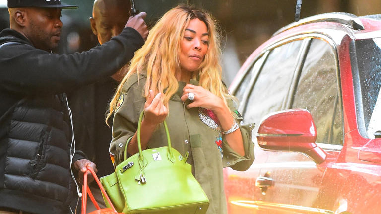 ChosenOne1997's tweet photo. We love you, Wendy Williams! Glad to see you out & about. Neagtivety is never in control. God always is! #SundaySpirit #HowYouDoin #SundayPost https://t.co/CH8TvYT7j1
