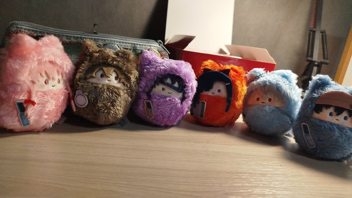 Zifochka_Moth's tweet photo. Чё пришел эта компания для крутых https://t.co/2LUz9WnT3t