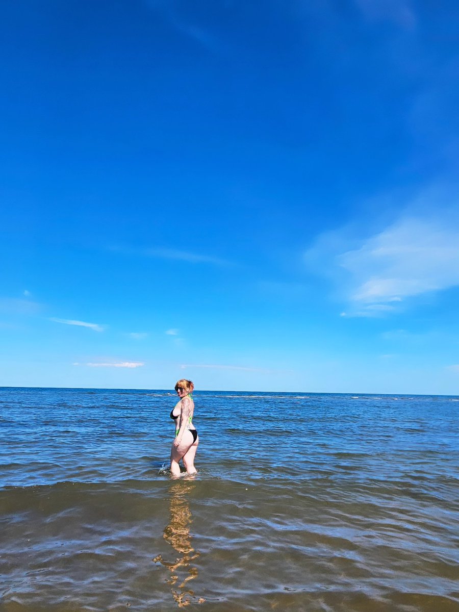 LilithCyanide's tweet photo. Beach days are the best days
#Beach #summer #redhead #bikini https://t.co/yMlEswCkkL