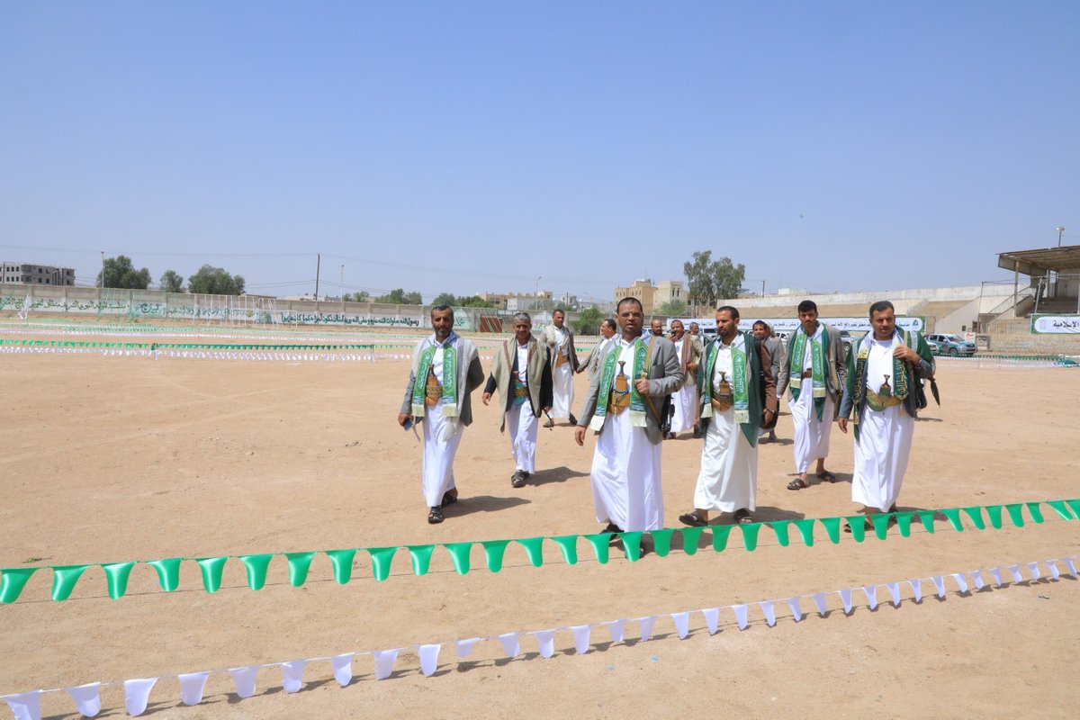 MediaSaadah's tweet photo. 📷 صور | محافظ صعدة يطلع على التجهيزات في "ساحة الرسول الأعظم" المركزية في غلفقان وساحة النساء في ملعب الشباب والرياضة بالمدينة

#المولد_النبوي_الشريف
#مكتب_الإعلام_محافظة_صعدة
 🔹 @MediaSaadah https://t.co/lWADt77NV8