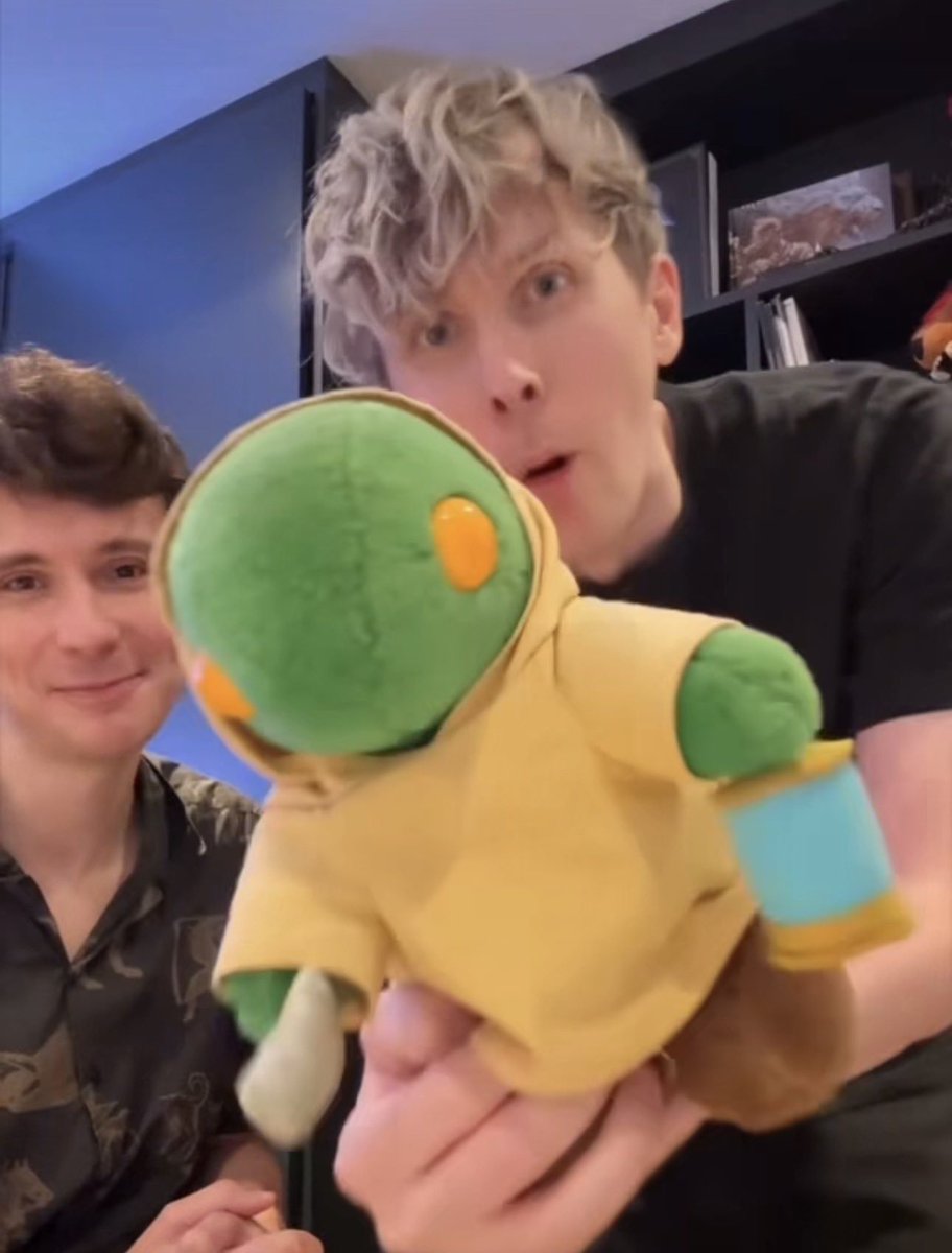 lowkeyylavish's tweet photo. with the FONDEST look on dan's face what if i jump https://t.co/VIjXh62C6y