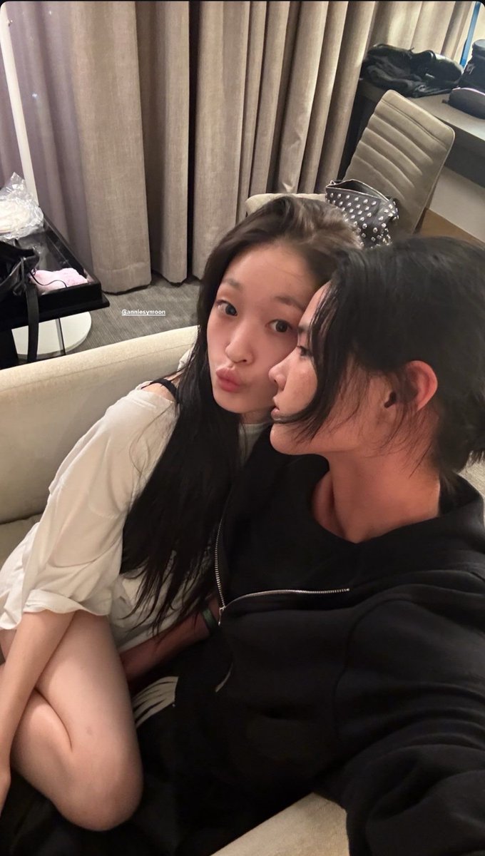 nyangseoyoon's tweet photo. since annie is going viral heres her yurism https://t.co/jdyr9GnHGA