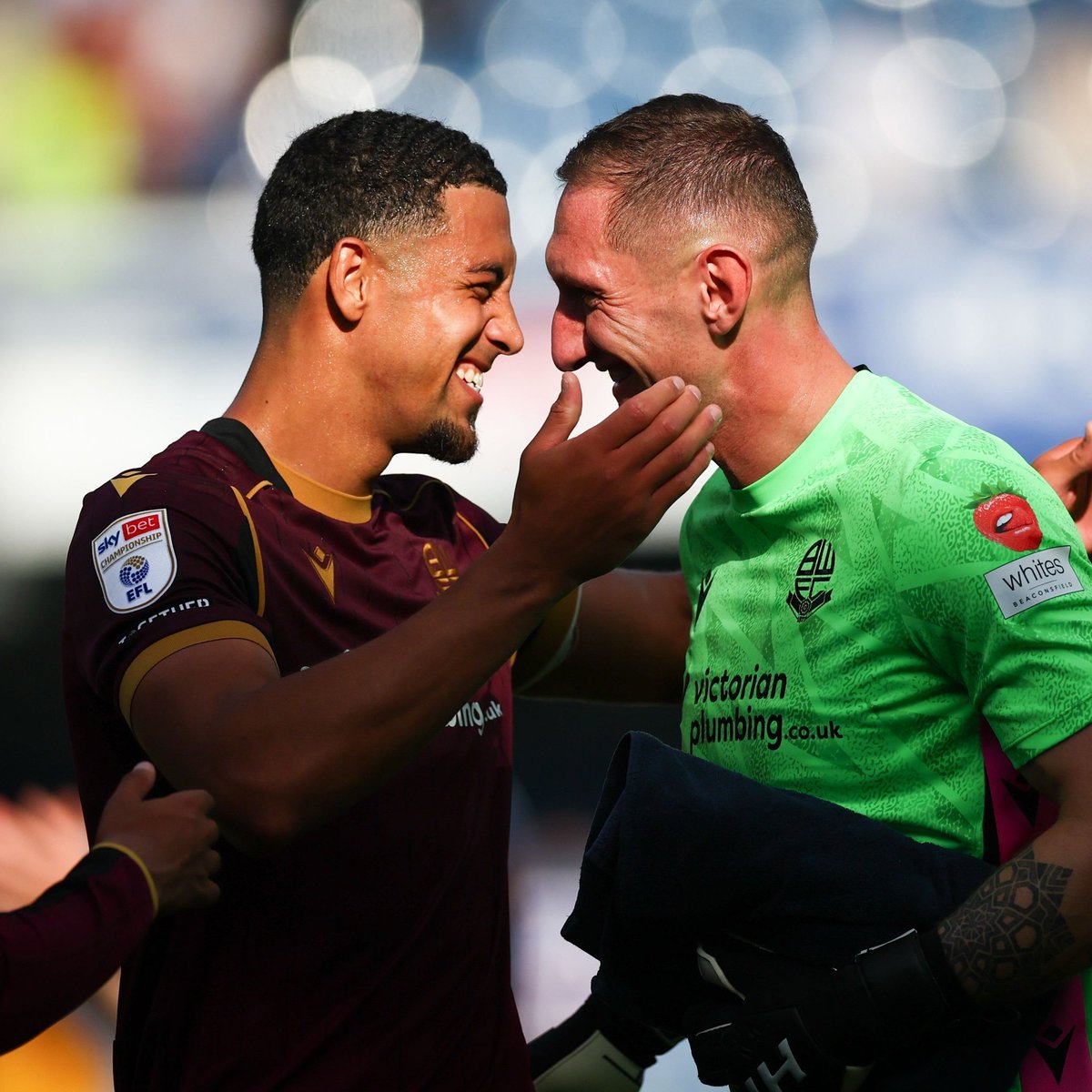 BWFC_Latam's tweet photo. Resumen del partido de ayer contra QPR

- Nos llevamos 1pto de milagro y mantuvimos el invicto
- Booham fue el héroe con 9 tapadas
- Copamos Londres y los hinchas del QPR no podían creer nuestro aliento
- El equipo no pateo al arco
- Se viene Lincoln en casa

VAMOS BOLTON! #BWFC https://t.co/g94cD7rsXk