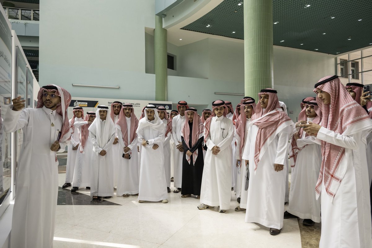 stujazanu's tweet photo. مشاهد من افتتاح سعادة رئيس جامعة جازان #محمد_أبوراسين لفعاليات ملتقى ومعرض استقبال طلبة الجامعة للعام الدراسي 1448هـ والذي تنظمه عمادة شؤون الطلاب، وذلك في المدينة الجامعية للطلاب، ومجمع محلية للطالبات، وبحضور وكلاء الجامعة وعمداء الكليات وقياداتها. 
#جامعة_جازان  
#نشاطكم_يميزنا  
#حياكم_في_جامعتكم
#العودة_للدراسة