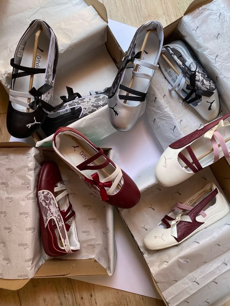 madulemonu's tweet photo. I've been obsessed with these Puma ballet flats lately they're the perfect mix of sporty and girly 🩰 https://t.co/JW7Y8xKcyt