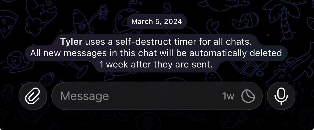ArtifexMemor's tweet photo. 🚨 BREAKING

@shiloheffort just blew the lid off this FAKE screenshot pushed by Andrew Shillson.

I can now confirm: if the photos @paleochristcon posted are real, those messages should not exist.

Why?

The screenshot he showed clearly says the chat is set to AUTO‑DELETE after 6 months.

If that’s true, those messages would have literally disappeared by now.

For comparison: here is my chat with @tylerbowyer — you can see the exact same icon, but his is set to 7 days / 1w. Same UI, same setting location.

You can’t have it both ways:
 
Either the auto‑delete setting is fake… 

or the “receipts” are 🤷‍♂️