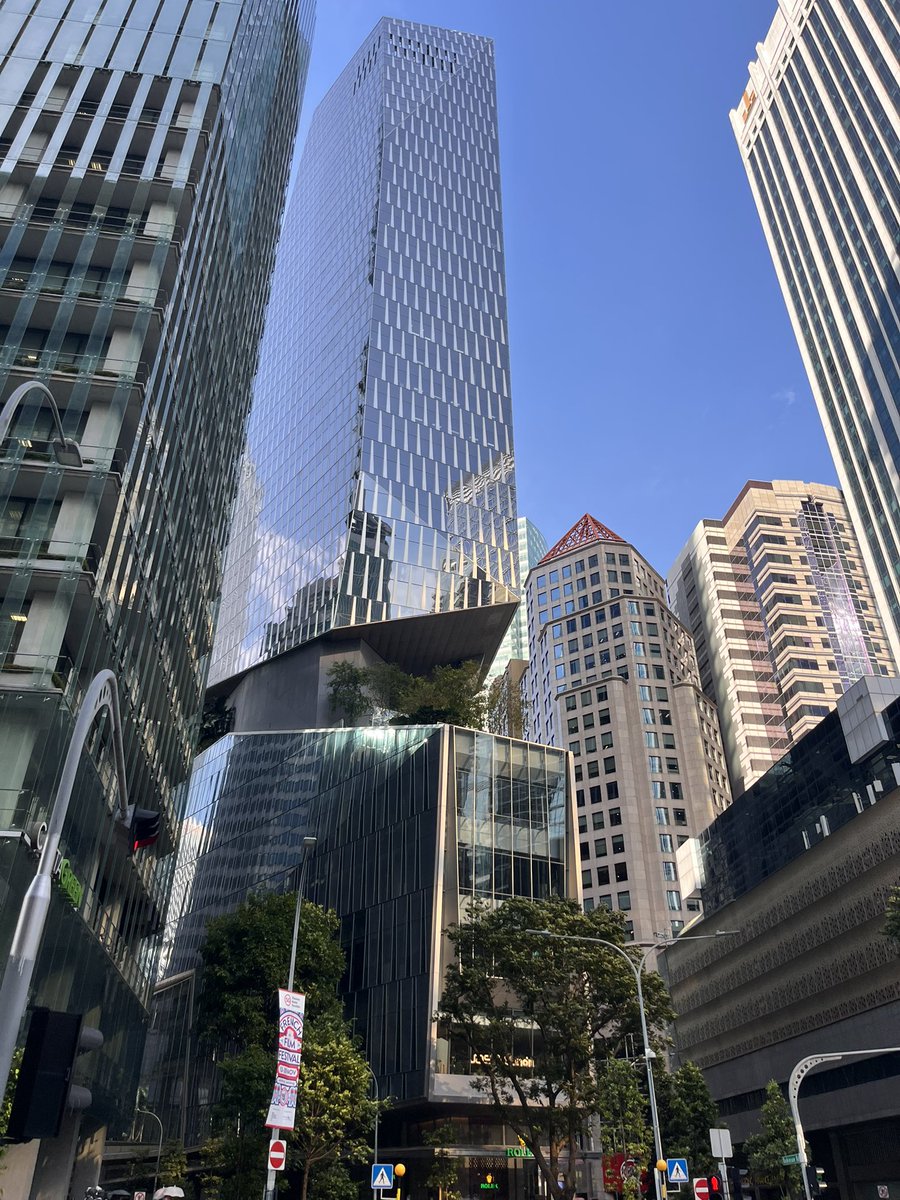 meriPortell's tweet photo. Ayyyy Singapur ✨✨✨ https://t.co/KLqWR4be4g