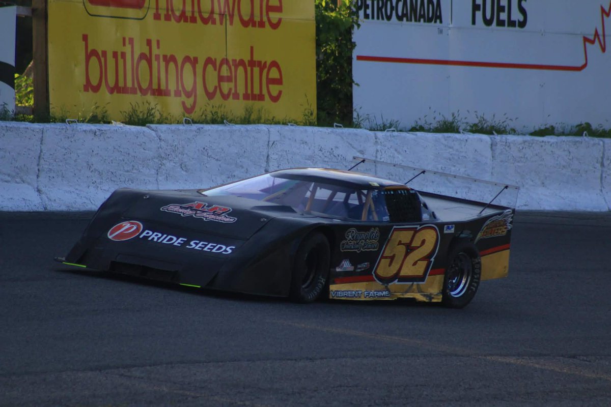 OSCAARRacing's tweet photo. OSCAAR would like to give a shout-out to JRS Auctions Oscaar Super Late Model Series presented by Just Foam it drivers Jake Sheridan and Brad Pearsall for making the trip to Owosso Speedway to race on Saturday in the Ron Hauser Memorial.

Jake with a runner-up at Owosso Speedway. https://t.co/98vkJYpTPF