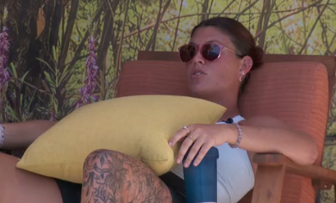 rbbq's tweet photo. *victim noises* #BB28 https://t.co/jVGNXbtRTK
