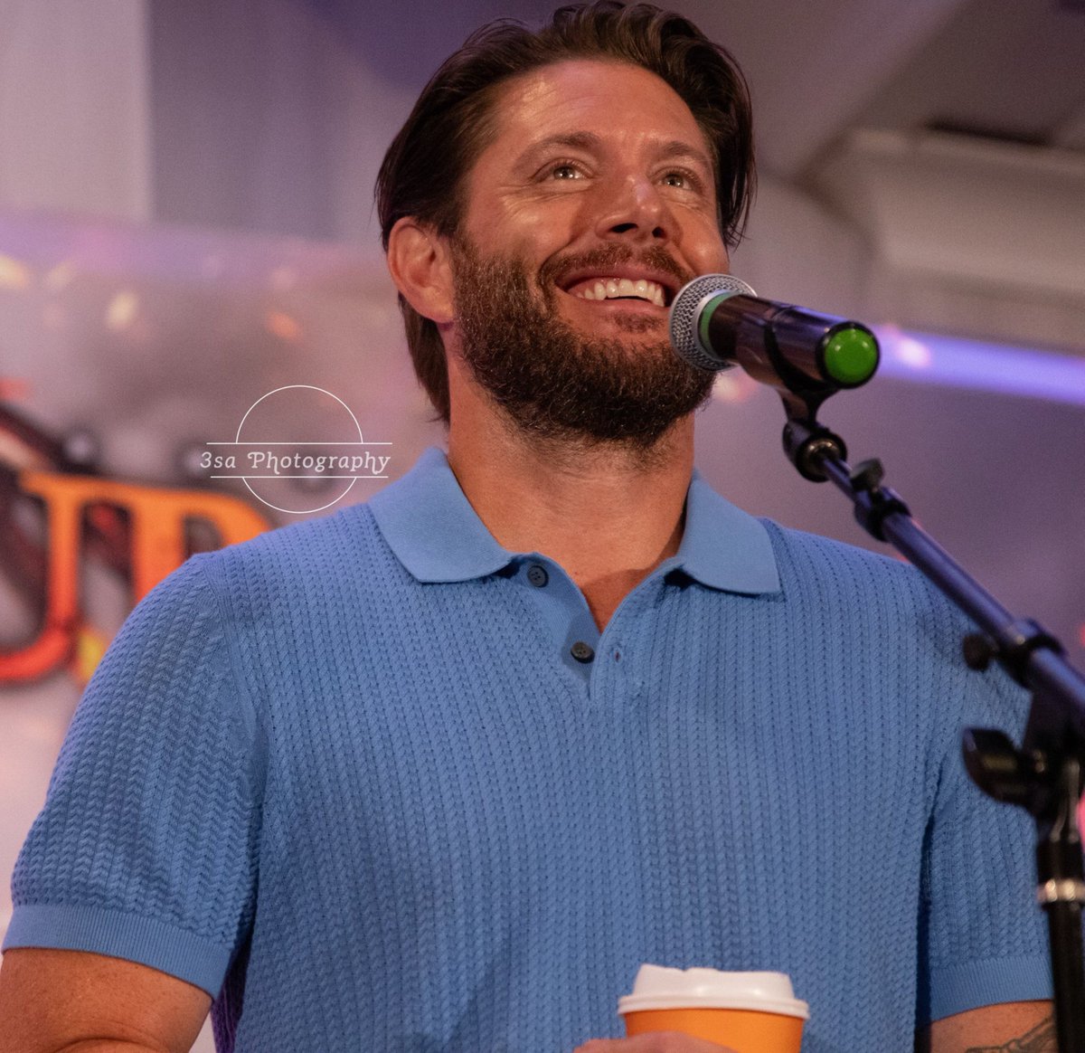 nilackles's tweet photo. my precious boy showed up looking this good, and he has no idea how much i've missed seeing him. 😭 #spnnj https://t.co/ZyYTkgvUPx