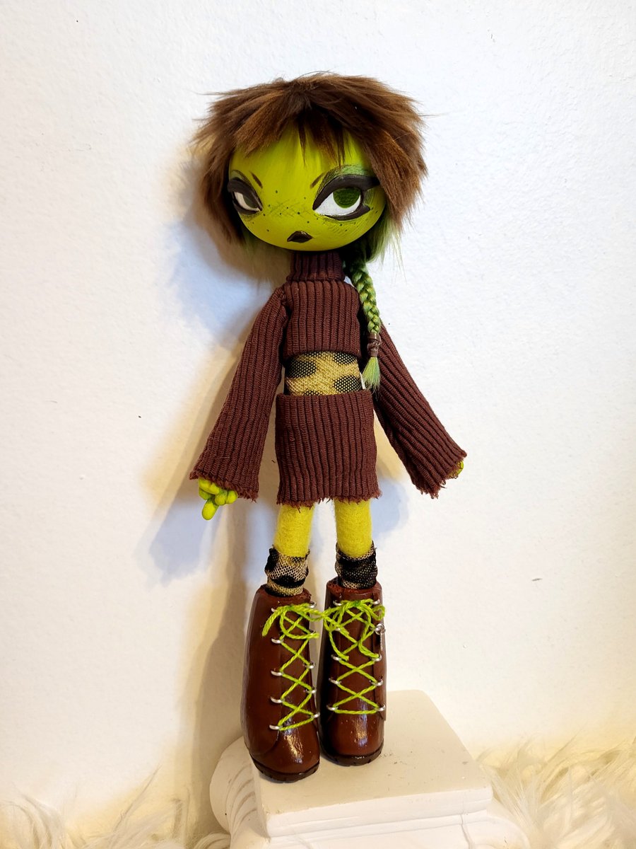 strangereigns's tweet photo. Little Menaces - Moss
OOAK handmade art doll https://t.co/zL304iTJ2z