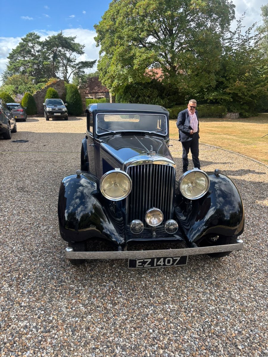 KarlTurnerMP's tweet photo. @Jacob_Rees_Mogg was a pleasure to spend the day with your lovely family for @GBNEWS show. Thanks for your kind hospitality. Also enjoyed being chauffeured in your  stunning classic Bentley. https://t.co/MRLCZZuCND