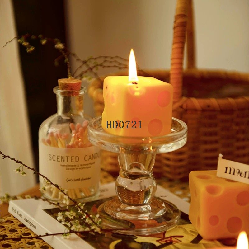lisylima95's tweet photo. Just finished my first hand-poured soy candle! The warm vanilla scent u0026 crackling wooden wick make my tiny craft space feel like a cozy retreat. What’s your go-to DIY project  #HandmadeCrafts， https://t.co/pue0qNeotl