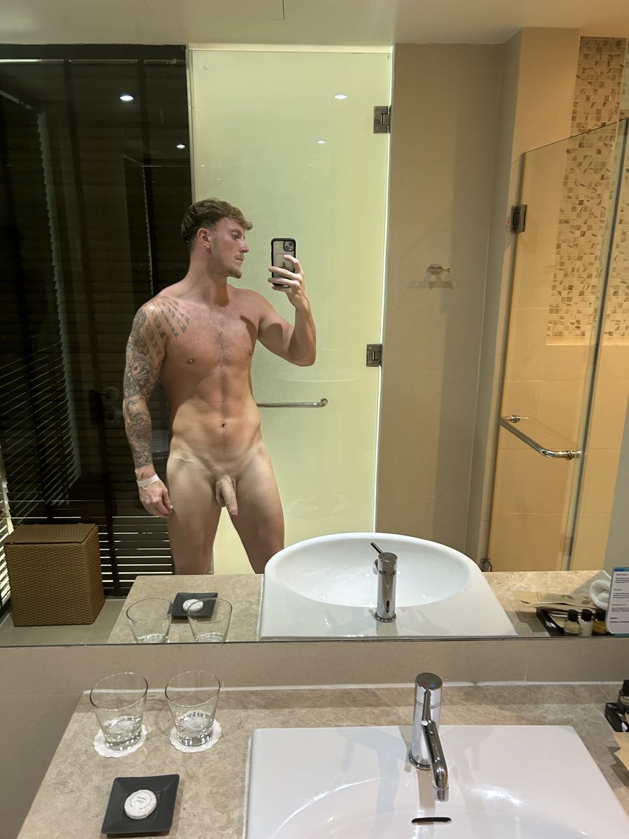 WETWILL_22's tweet photo. Happy Sunday❤️ https://t.co/dalGclKW4k
