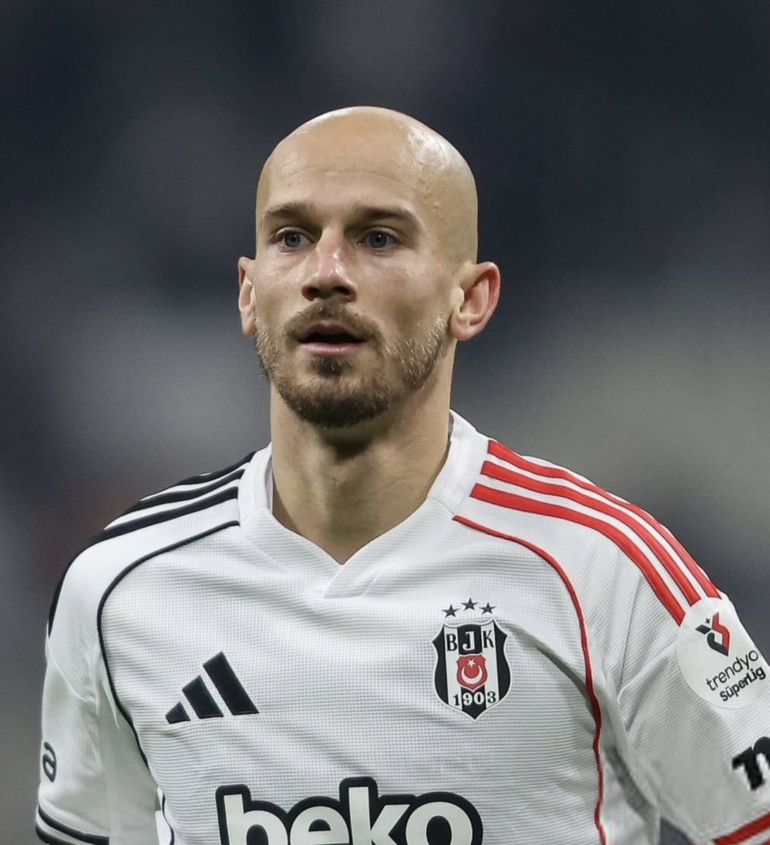 agacliyol_'s tweet photo. Agbadou 
Ndidi
Cerny 

Kimse kusura bakmasın, Beşiktaş formasını giyecek kalitede değil! https://t.co/JZ6i6wrQh3