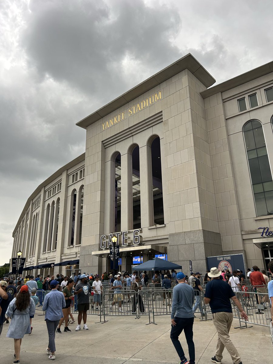 WWBD7087's tweet photo. Last Sunday in the Delta Sky360 Lounge at #YankeeStadium for @MLS match between @NYCFCNation AND @PhilaUnion. A great experience! https://t.co/VhYMlZ66Es