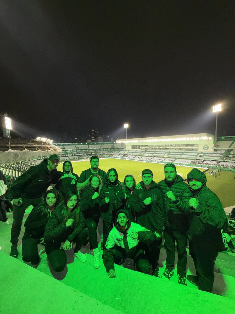 gi_olivia_'s tweet photo. Jogo merda, estádio massa.
Na vitória ou na derrota, seguimos! https://t.co/MtsTlbJzIx