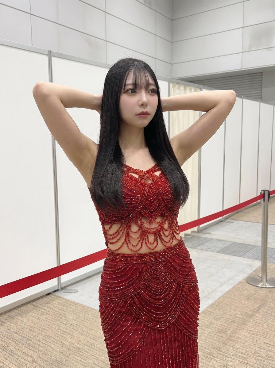 blondegoddess69's tweet photo. 明日花キララに後継者がこちら https://t.co/y20fqF86pH