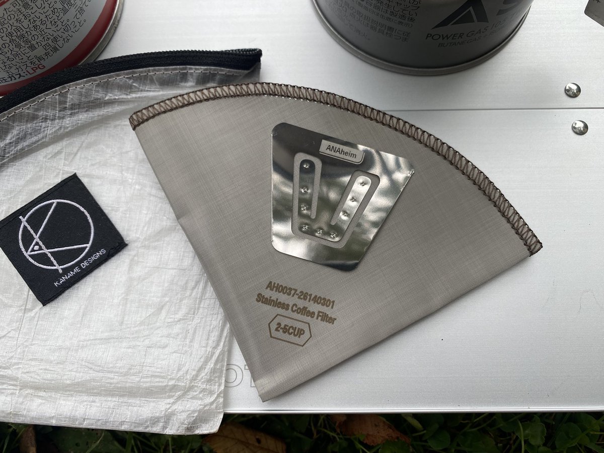 shingchai38's tweet photo. 【ANAheim】Stainless Coffee Filter
繰り返し使えるステンレス製のコーヒーフィルター
実測値13g(本体のみ)
DCF製フィルターケースに入れて19g
ペーパーフィルター分荷物削減出来るのは良いが、使う度の掃除が面倒
流し台が整備されたキャンプ場じゃないと厳しいので自宅用になりそう☕️
#キャンプギア https://t.co/vVazH6h05y