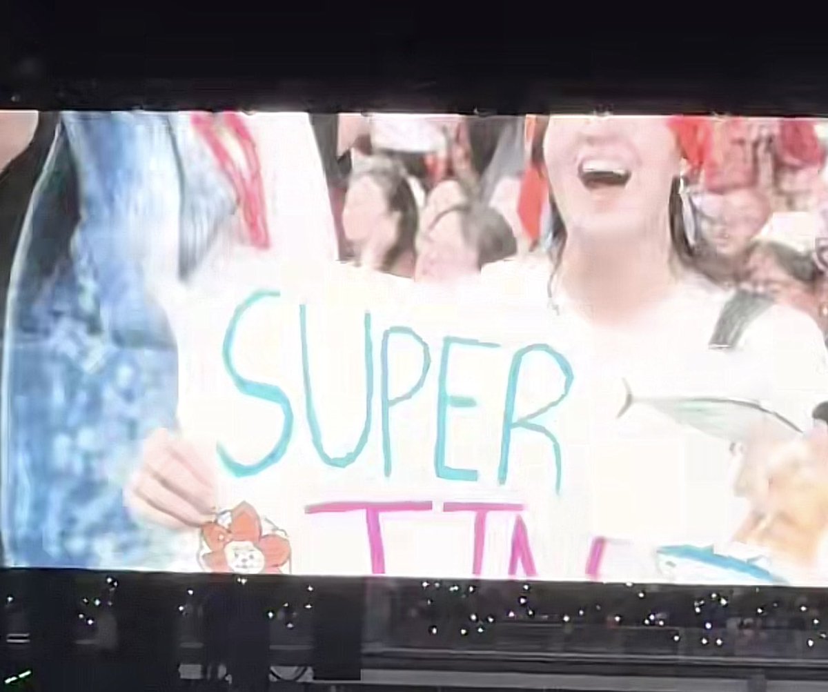 IndoForJin's tweet photo. Thank you 🩷🩷
JIN ROCKS TORONTO
#JIN_IN_TORONTO_D2 
#JIN_WORLDTOUR_ARIRANG_TORONTO 
#방탄소년단진 #진 #JIN #BTSJIN https://t.co/B8ISY4mtkQ