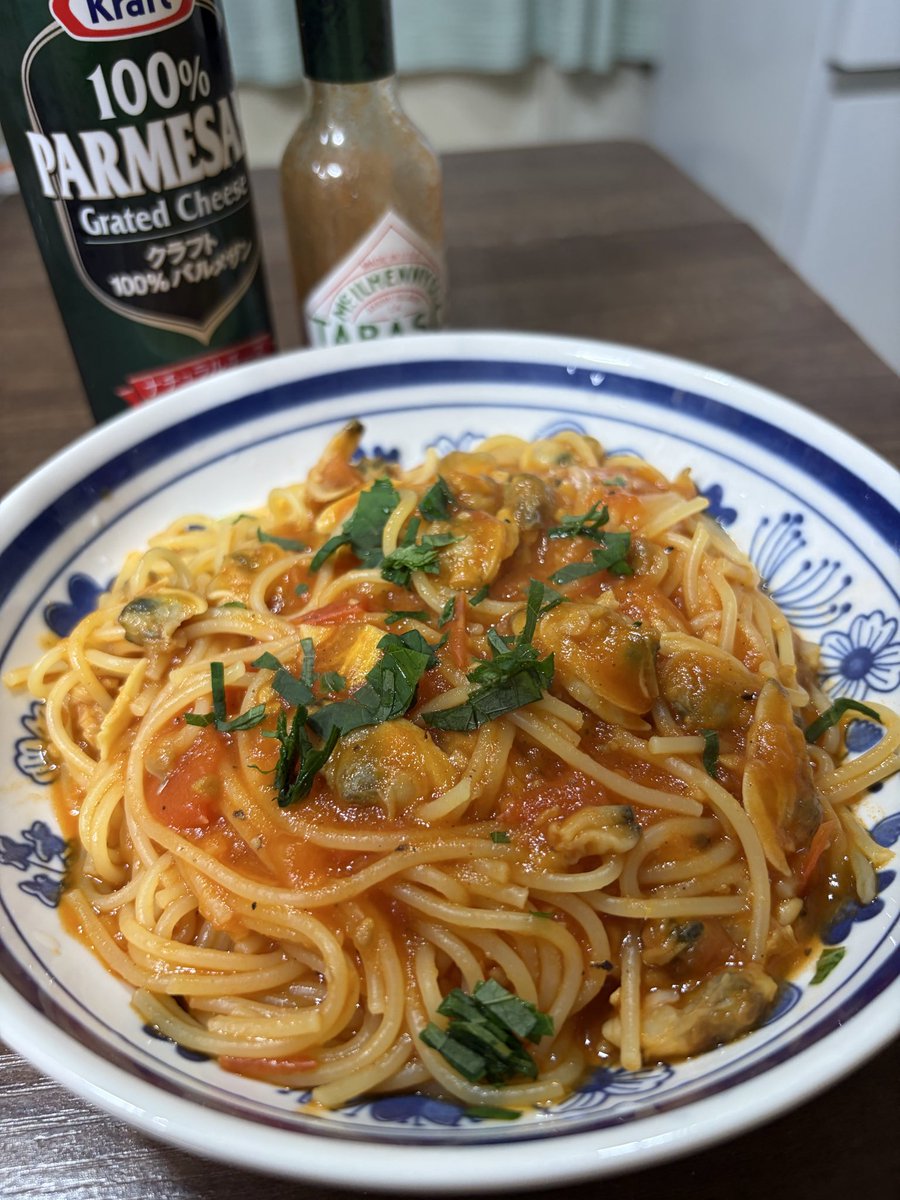 yo_ko234's tweet photo. ムキアサリのトマトソースパスタ。
初めてワンパンで作ってみた。 https://t.co/JoRWiFSh0F