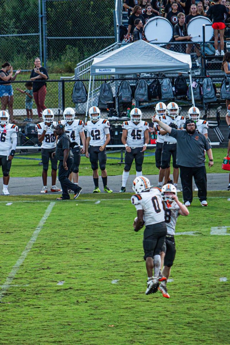 evry1luvsant0's tweet photo. I take this thing seriously! #nefl #hsfb #d1 #D1bound #duval #fhsaa https://t.co/yzUQeqZjhU
