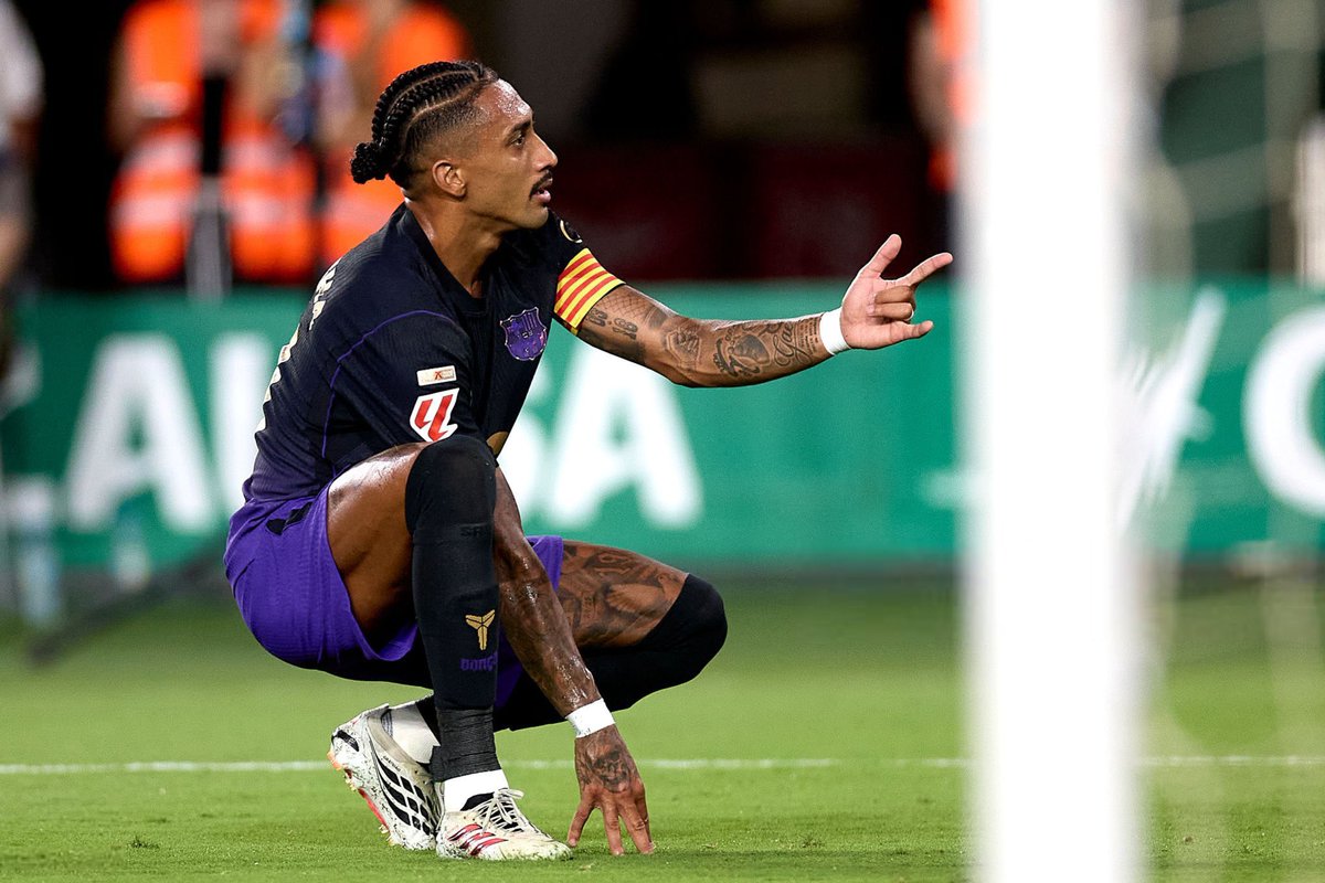 ReshadRahman's tweet photo. ❤️🕷️ Raphinha: “The celebration? It was for my son. He asked me to do it. He's at an age now where he adores Spider-Man, and he asked me to make that gesture if I scored a goal, and that goal was for him" #FCB 🫂 https://t.co/nq4xPlN1Fh