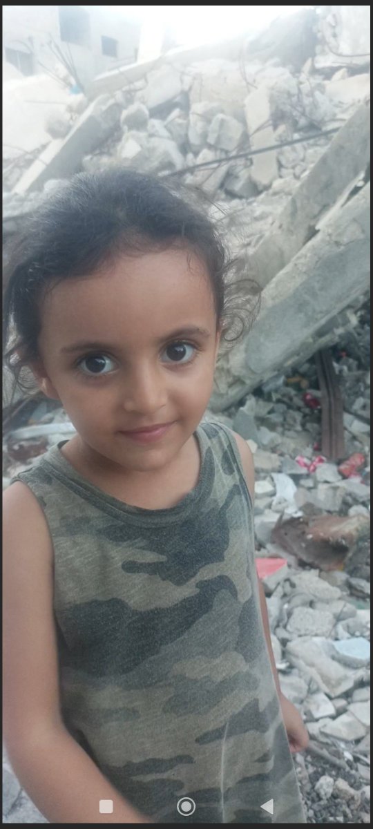 Eleen_sharaf13's tweet photo. My little sister Lareen says hello, give her a ❤️

🫂https://t.co/fbEg31k7Fo https://t.co/4LelmDPN3E