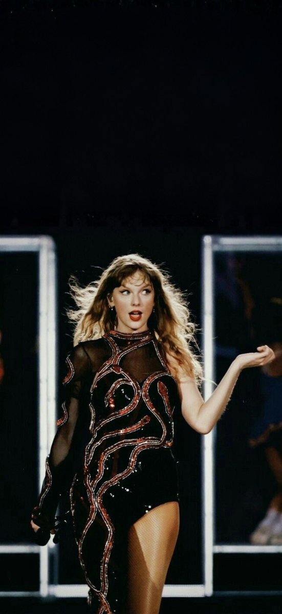unlockscreen's tweet photo. —  Taylor Swift |  9 Years of reputation wallpapers 🐍

like &amp; rt if you use it!! /bel https://t.co/cuk4WtbzWP