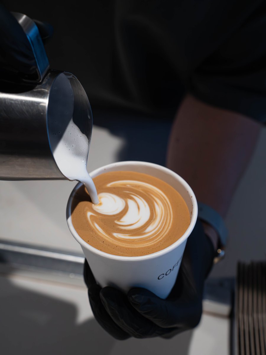 acaca845785's tweet photo. A stranger handed me a hot coffee when my bike broke down in the cold rain—restored my faith in small kindnesses today. https://t.co/JggM2tH0d7