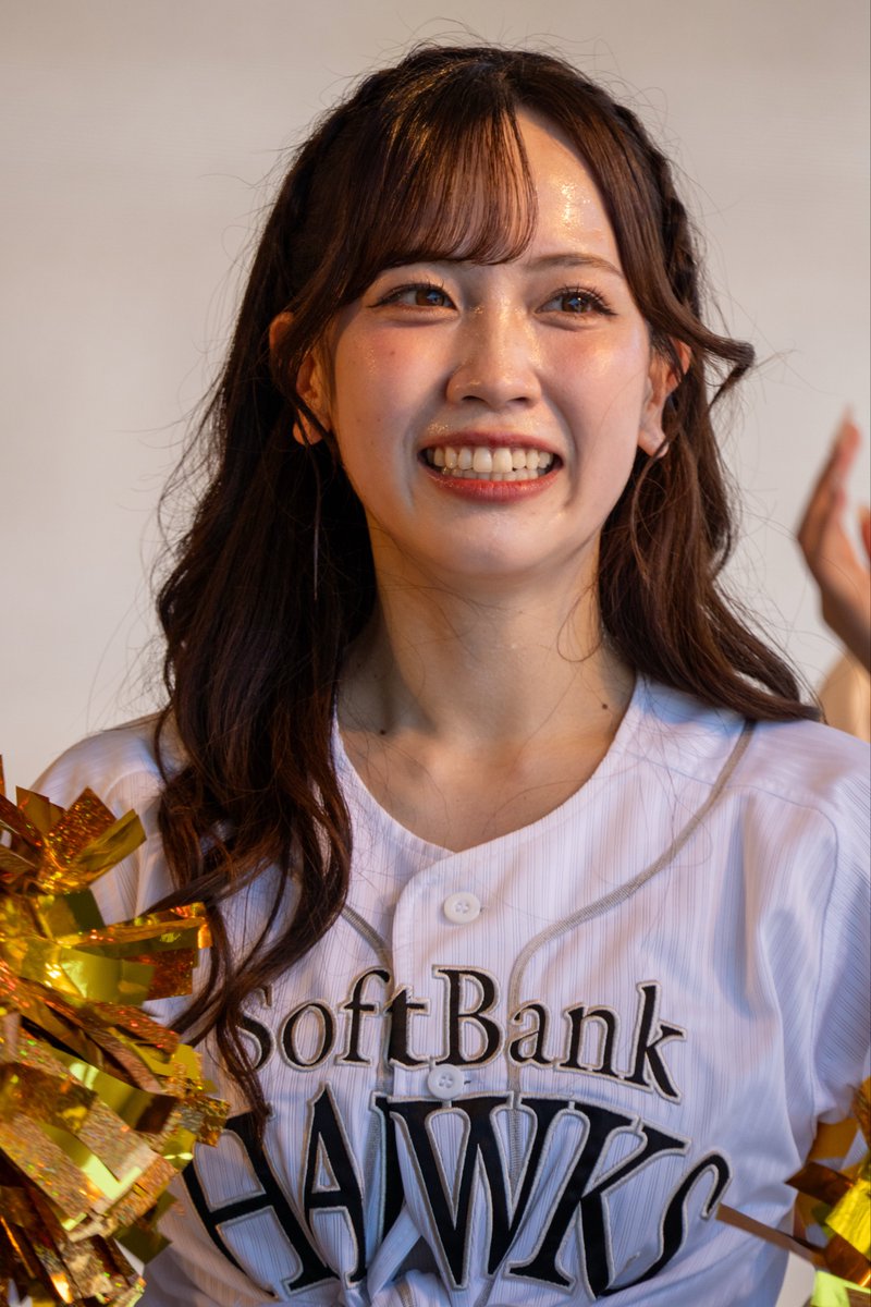 oponswim's tweet photo. 2026.8.22
FAN! FUN! STAGE

#sbhawks
#hawksHoneys 
#shino

美人のshinoにはシャッターの回数が多くなります。 https://t.co/M1eyA0BjGR