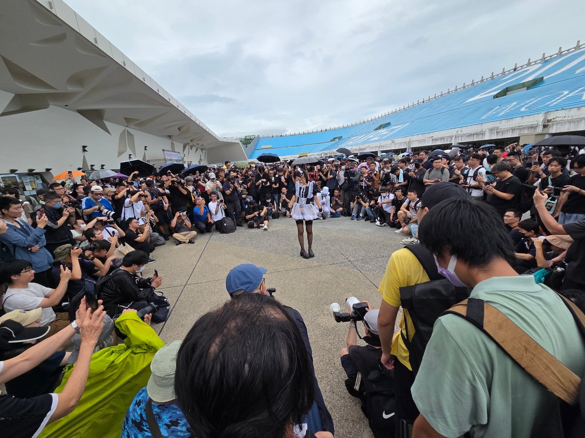 tugu_kanden's tweet photo. 來台灣FF找我的大家謝謝你們ーー！有這麼多人支持つぐ，真的超開心！也謝謝大家來看つぐ的新刊～多虧了大家，這兩天真的玩得超開心！謝謝大家 ദി^._.^)#台湾ff https://t.co/EuaOvygtX7