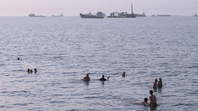 ValuesFund's tweet photo. "Questions rise as US claims deeper control of Strait of Hormuz" @YahooNews
NO! THIS HEADLINE IS WRONG. TRUMP CLAIMS CONTROL OF THE STRAIT OF HORMUZ. NOT THE US. THE U.S. IS AN OBJECT &amp; CANNOT DO ANYTHING. The deranged Fascist Dicktator is NOT "THE US" https://t.co/iQ0gu5872L