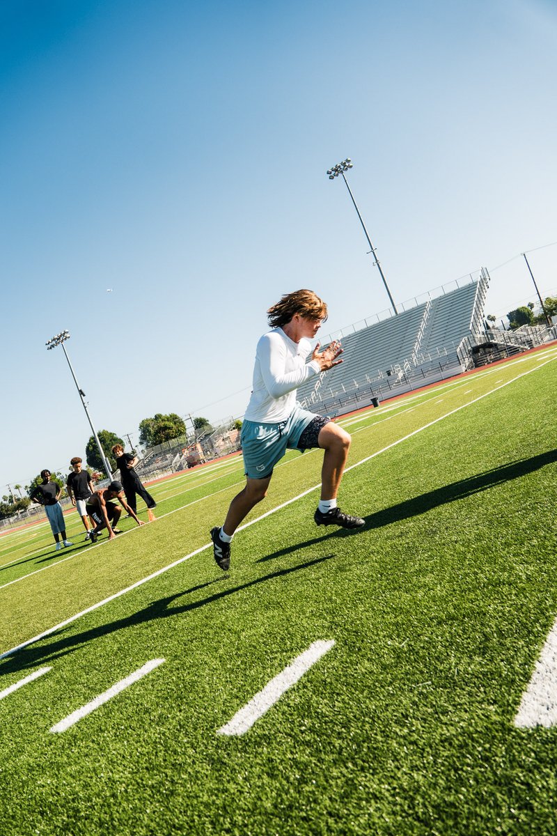 GaetanoTindall's tweet photo. Early morning speed work with Jack Stupin and the Trillion Boys.
Always working to get faster, stronger, and better. Appreciate the work and competition!
QB | Class of 2031β¨π Southern California
#SpeedTraining #QB #ClassOf2031 #Quarterback #Football #PutInTheWork #NextGen
1 Thessalonians 5:17-18
