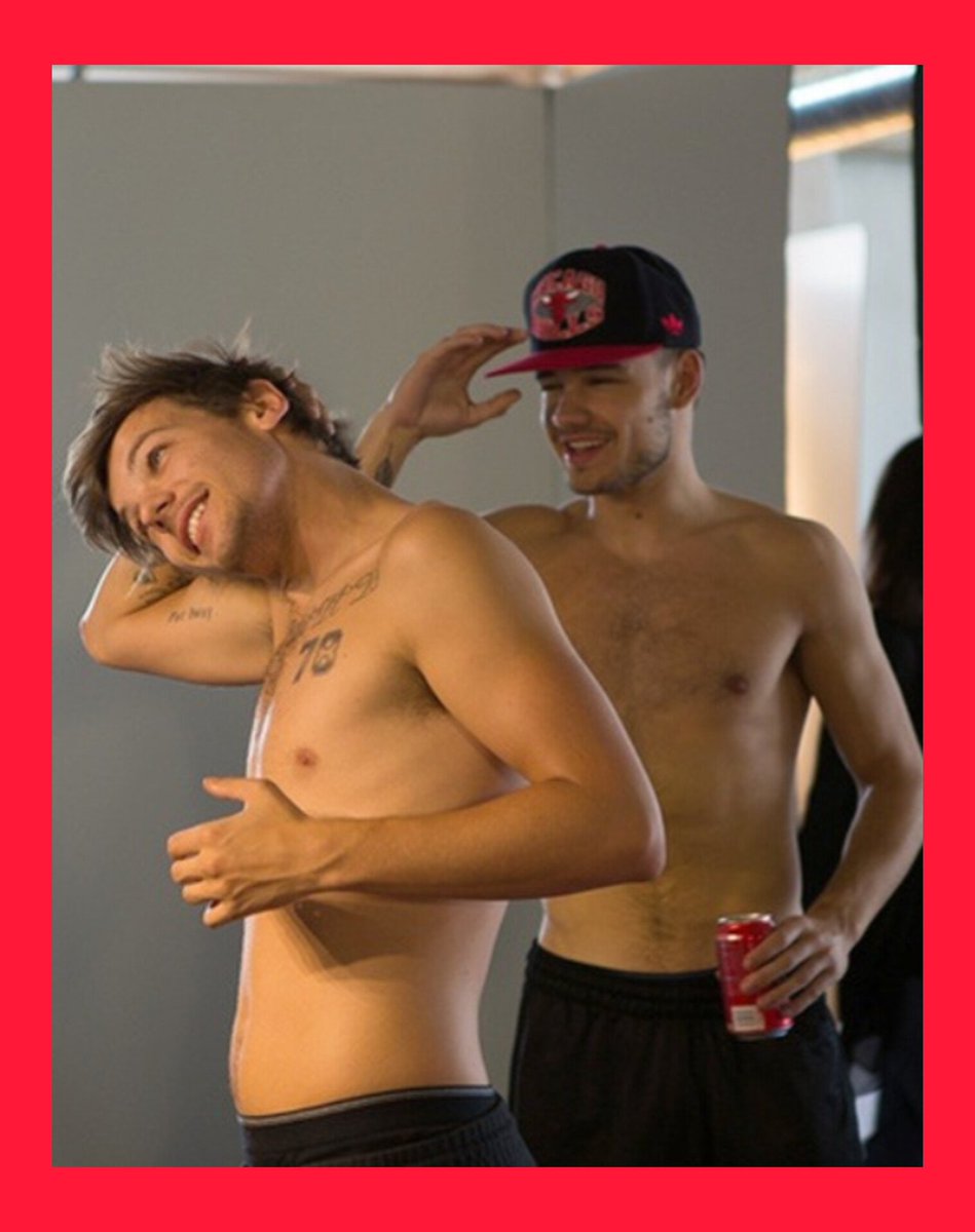 KStomska's tweet photo. 11 yrs ago we also had these photos from Where We Are Tour show up 
#LILO #LouisTomlinson #Throwback #Memories https://t.co/ZbfSY3Wzn7