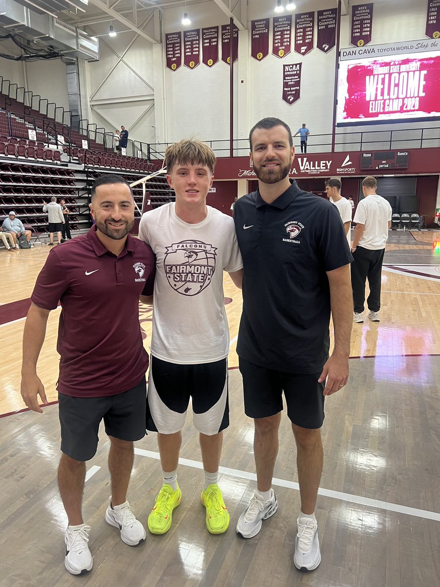BraydonBrowning's tweet photo. Had a great time @Fairmont_Hoops elite camp. 

Thanks @CoachMondragon1 and @TrentHowardFSU for hosting. Looking forward to next year. 

@gwhsbasketball 
@MiddieDK 
@MidwestEliteMHC https://t.co/9zlzjZeQdp