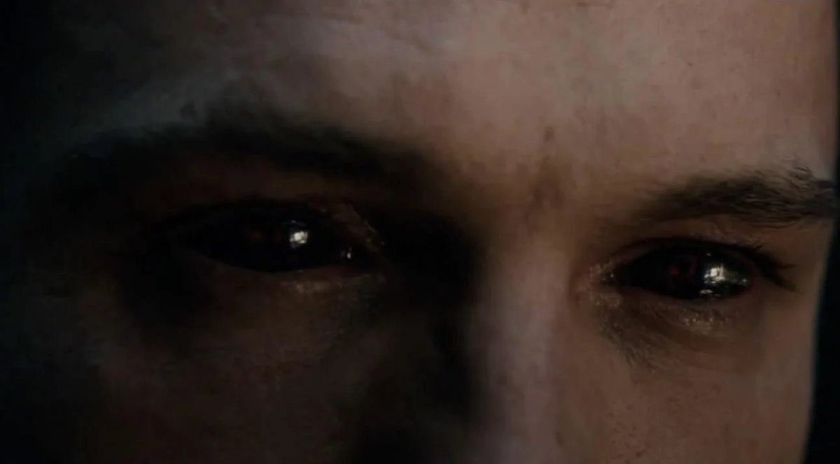 FAAVOR10's tweet photo. Do you guys think Peter could have another crashout in the future?

At the end of Brand New Day, he basically embraced his spider side. So if those spider hormones start getting stronger again, what’s stopping him from going through another transformation?

I wouldn’t be surprised if we see it happen again.
