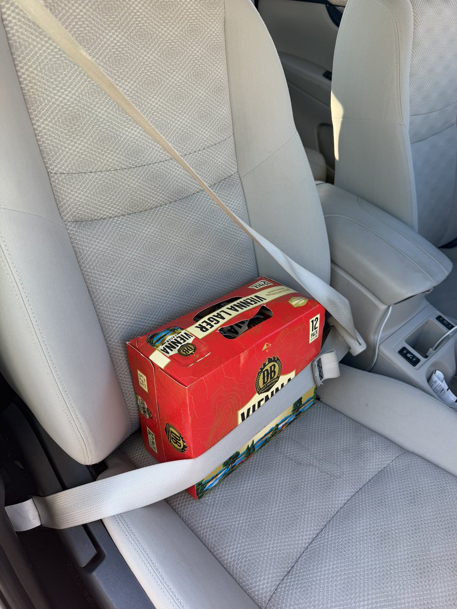 CariEnthusiast's tweet photo. #PreciousCargo https://t.co/Ee46XmWq0S