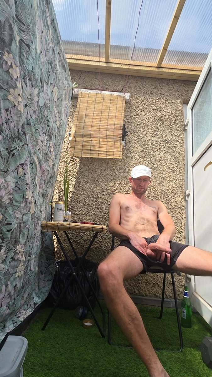KrissKissxx's tweet photo. Do you like slim 🤏 or big 🍆 guys?
#hotguy #gaylads #gaydrnpasar #gaystyle #nsfw #gayhunks #hunk #uklads #londonlads #jerkoff #horny #af #bwd #wbd #fungay https://t.co/t5qCOYPgoC