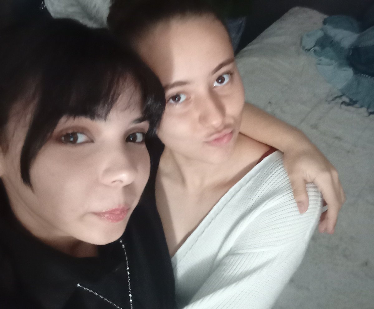 alex08vich's tweet photo. Dá em cima de mim, me escuta, se preocupa com minha saúde, me ajuda a fazer tarefa, cuida da mim, não me coloca menos homem, me elogia
e é homofobica ❤️‍🩹 https://t.co/8tbTnrRGJ0