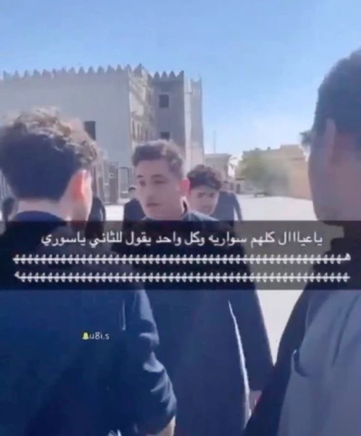 untieorhell's tweet photo. اقول لاختي عالاقل انا بعيش حياتي وانتي طول عمرك بتدرسين
انا هندسه وهي طب https://t.co/FFYj1nrMyi