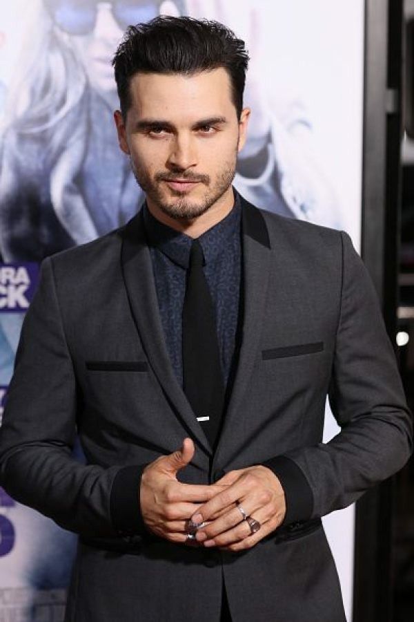 bonenzoarchive's tweet photo. @popcomes Michael Malarkey https://t.co/0qpH5xfEFy