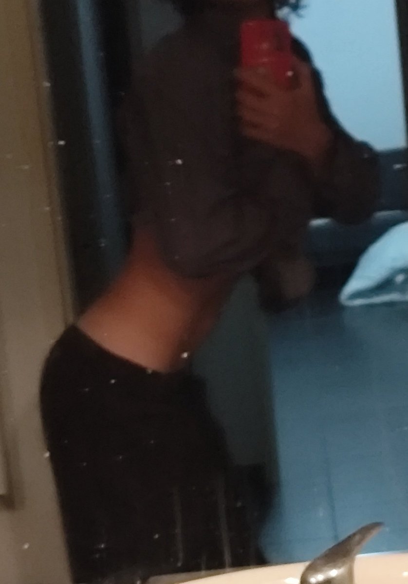 bunchaonumbers's tweet photo. It's fucked up I don't have anyone to grab my waist for me https://t.co/cxERL7w33T
