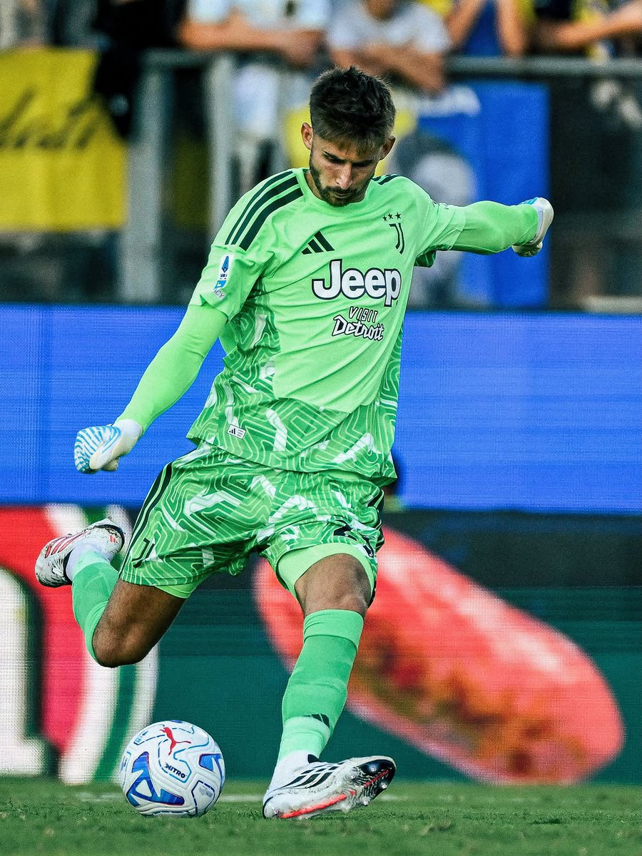 theFJEN's tweet photo. 🧐 Juventini, let us know your honest thoughts.

What did you make of Guglielmo Vicario’s Juventus debut? 🇮🇹👇 https://t.co/i87q38nTFk