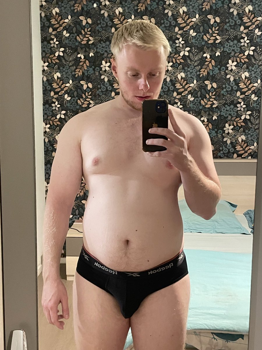 Guy00745657's tweet photo. getting thick https://t.co/3KfV0blG9q